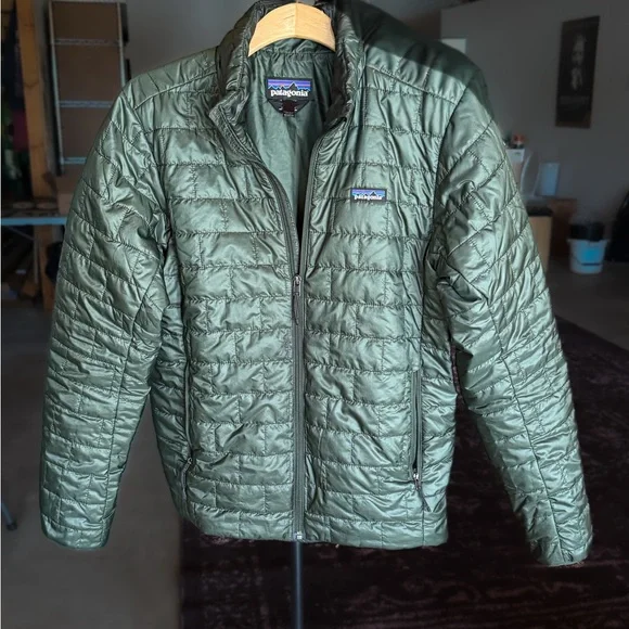 Patagonia Men’s Nano Puff Jacket - Picture 2 of 9